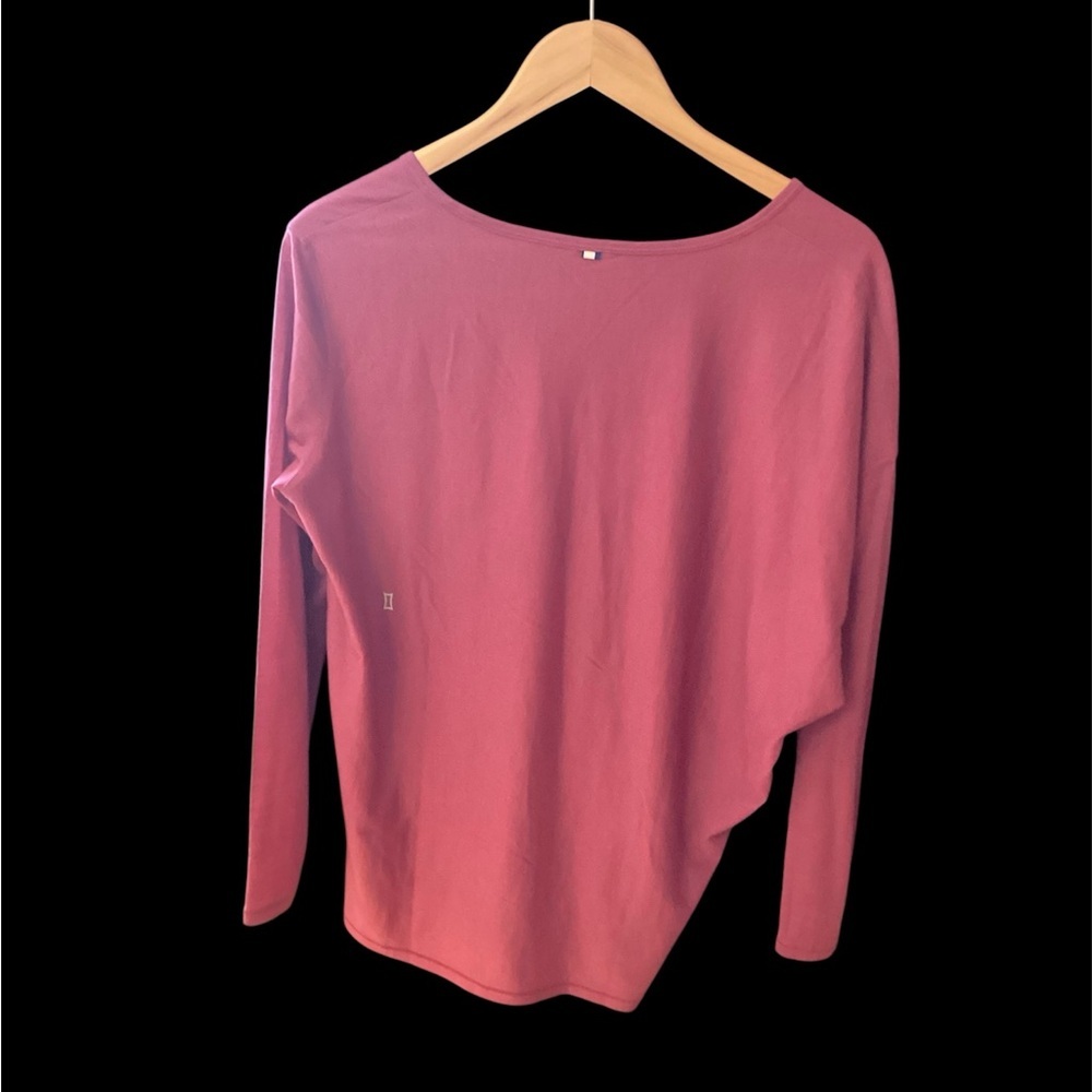 Kit and Ace Pink Long Sleeve, Wave Top, Merino Blend, size Medium - Picture 2 of 9